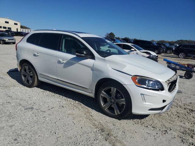 YV440MDR6H2065031 - 2017 VOLVO XC60 T5 DYNAMIC თეთრი ფოტო 4