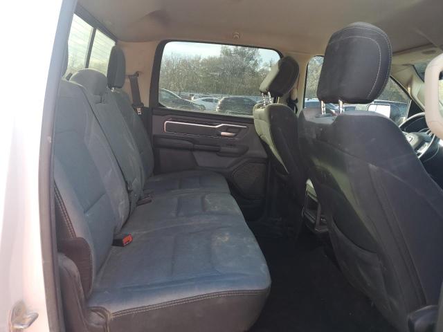 1C6SRFFT5KN910792 - 2019 RAM 1500 BIG HORN/LONE STAR WHITE photo 10