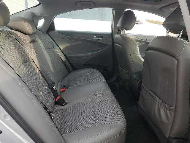 5NPEC4AB6CH439568 - 2012 HYUNDAI SONATA SE SILVER photo 10