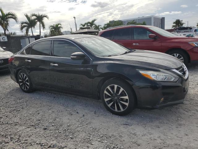 1N4AL3AP3JC121667 - 2018 NISSAN ALTIMA 2.5 შავი ფოტო 4