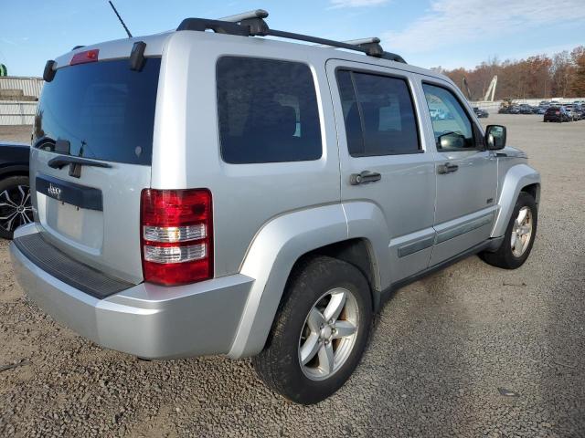 1J8GN28K69W542157 - 2009 JEEP LIBERTY SPORT SILVER photo 3