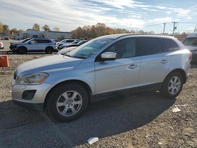 2010 VOLVO XC60 3.2, 