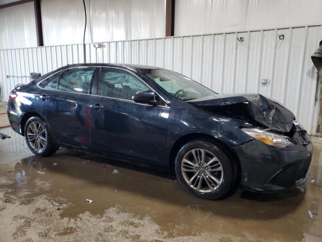 4T1BF1FKXHU632378 - 2017 TOYOTA CAMRY LE BLUE photo 4