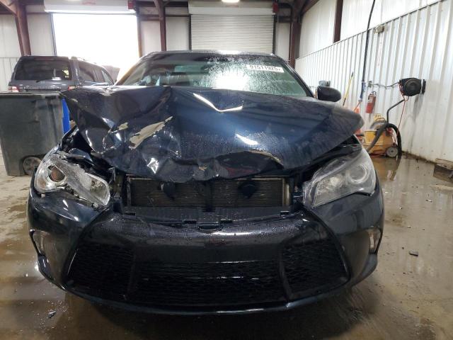 4T1BF1FKXHU632378 - 2017 TOYOTA CAMRY LE BLUE photo 5