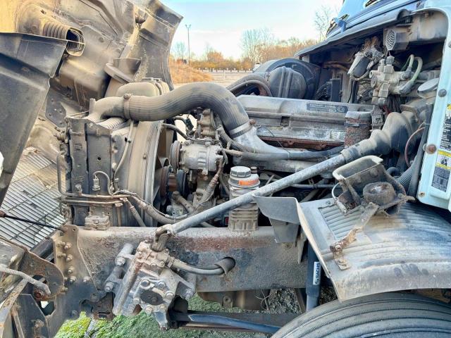 4VG7DARH1XN753168 - 1999 VOLVO VN WHITE photo 7