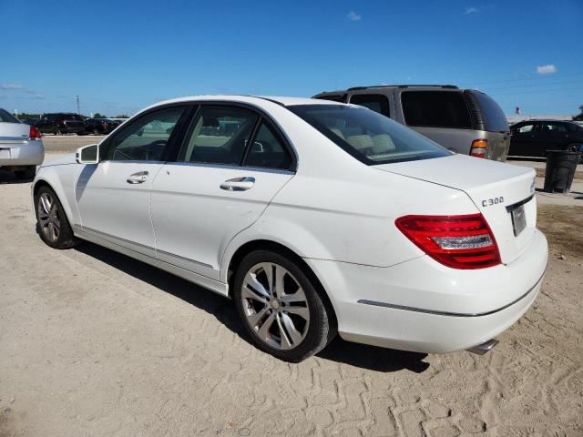 WDDGF8AB3EA922913 - 2014 MERCEDES-BENZ C 300 4MATIC WHITE photo 2