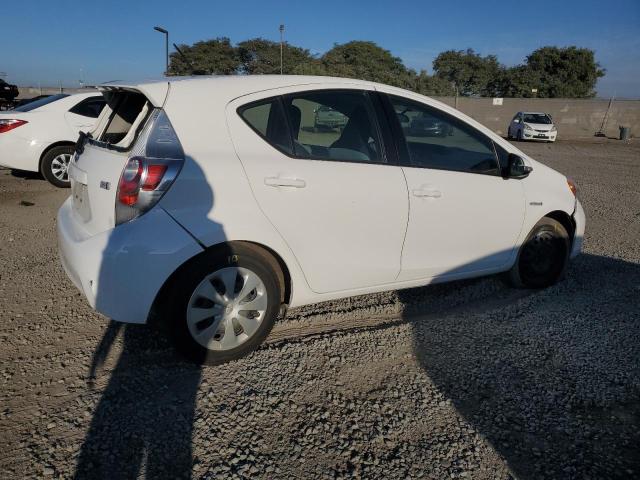 JTDKDTB36C1001027 - 2012 TOYOTA PRIUS C 白色 照片 3