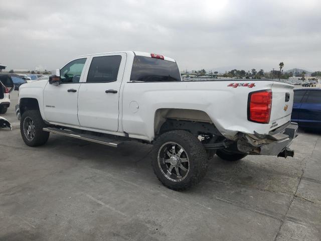 1GC1KUEG5JF127434 - 2018 CHEVROLET SILVERADO K2500 HEAVY DUTY WHITE photo 2