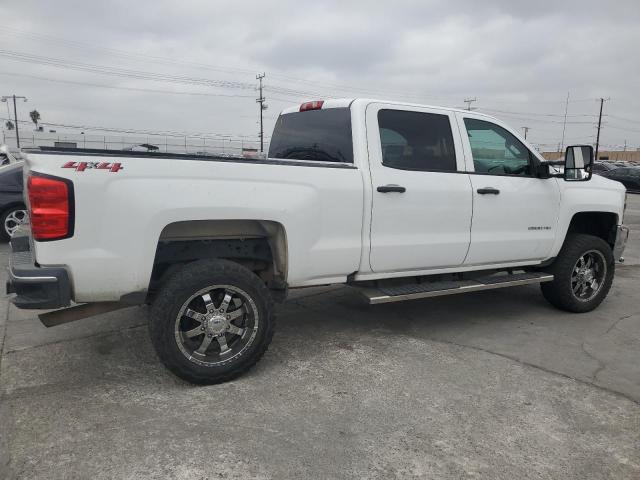 1GC1KUEG5JF127434 - 2018 CHEVROLET SILVERADO K2500 HEAVY DUTY WHITE photo 3