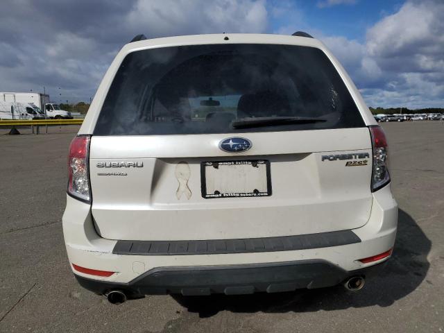 JF2SH6CC1AH726156 - 2010 SUBARU FORESTER 2.5X PREMIUM WHITE photo 6