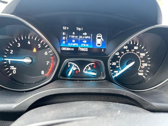 1FMCU0GD8HUE85014 - 2017 FORD ESCAPE SE WHITE photo 8