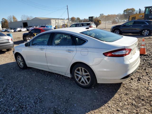 1FA6P0HD3G5123498 - 2016 FORD FUSION SE WHITE photo 2