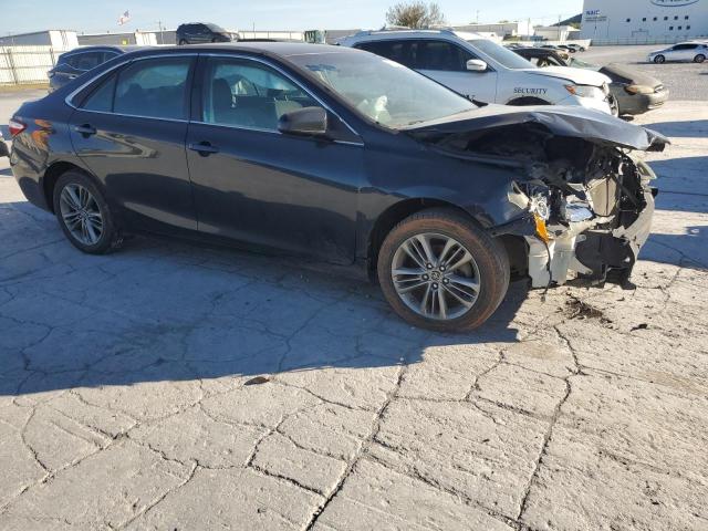 4T1BF1FK5HU721419 - 2017 TOYOTA CAMRY LE GRAY photo 4