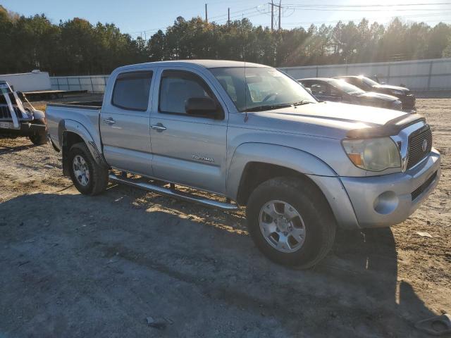 3TMJU62N17M028840 - 2007 TOYOTA TACOMA DOUBLE CAB PRERUNNER SILVER photo 4