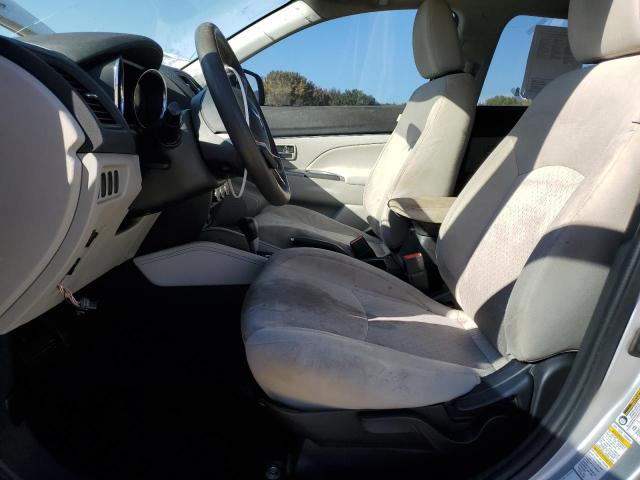 JA4AP3AU5JU025158 - 2018 MITSUBISHI OUTLANDER ES Արծաթագույն լուսանկար 7