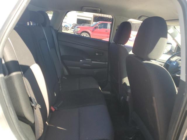 JA4AP3AU3KU030957 - 2019 MITSUBISHI OUTLANDER ES 银色 照片 11