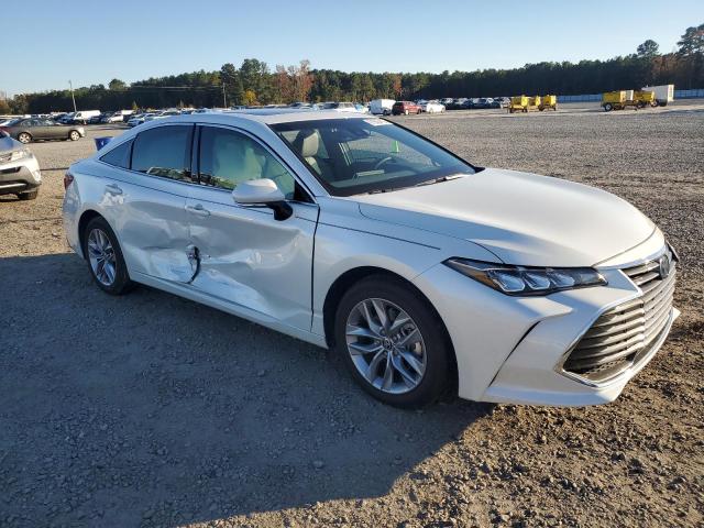 4T1AA1AB2NU015893 - 2022 TOYOTA AVALON XLE 白色 照片 4