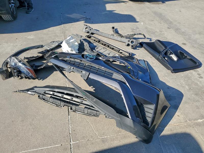 JTMZFREV6HJ144415 - 2017 TOYOTA RAV4 LE Grafit foto 13