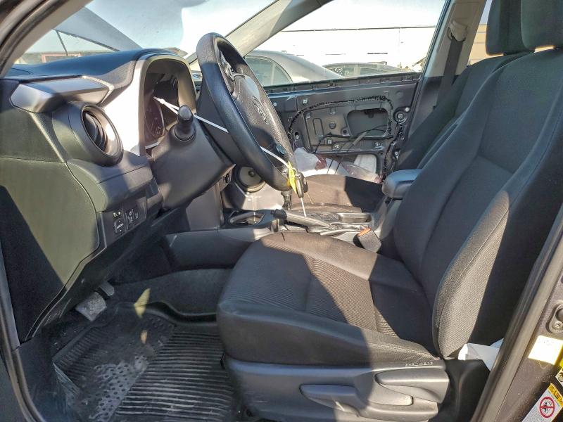 JTMZFREV6HJ144415 - 2017 TOYOTA RAV4 LE Grafit foto 7