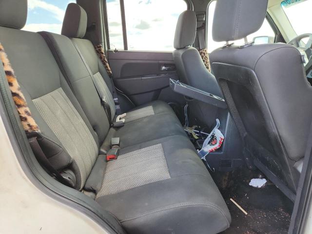 1J8GN28KX9W505712 - 2009 JEEP LIBERTY SPORT WHITE photo 11