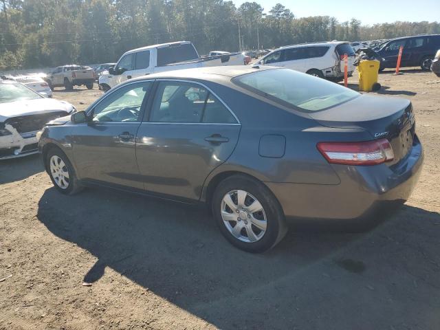 4T4BF3EK5AR062976 - 2010 TOYOTA CAMRY BASE GRAY photo 2