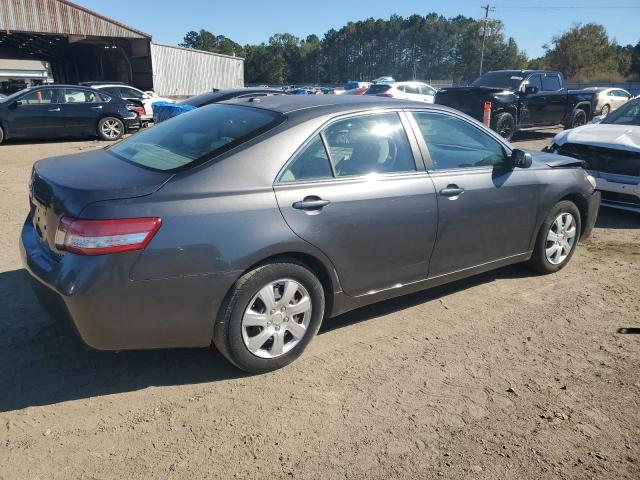 4T4BF3EK5AR062976 - 2010 TOYOTA CAMRY BASE GRAY photo 3