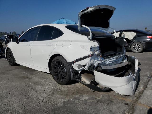 4T1DAACKXSU088306 - 2025 TOYOTA CAMRY XSE WHITE photo 2