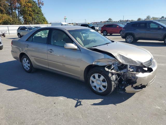4T1BE32KX3U769463 - 2003 TOYOTA CAMRY LE GOLD photo 4