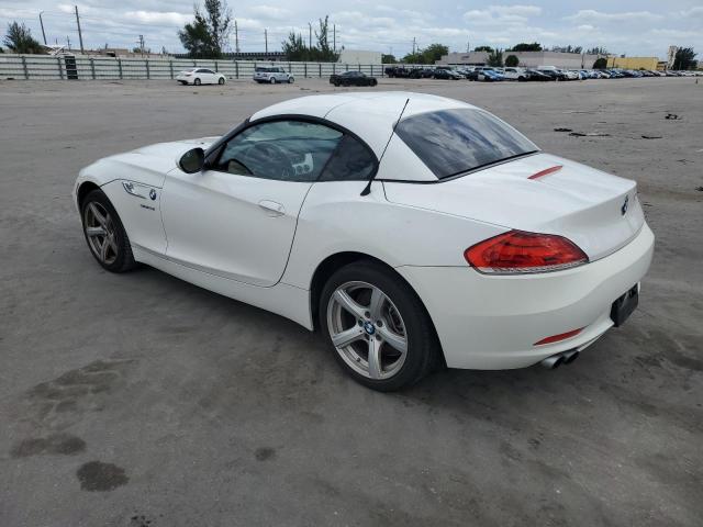WBALL5C5XG5A20343 - 2016 BMW Z4 SDRIVE28I WHITE photo 2