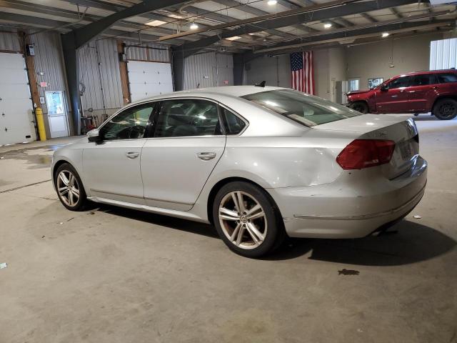 1VWBT7A32FC048458 - 2015 VOLKSWAGEN PASSAT SE SILVER photo 2