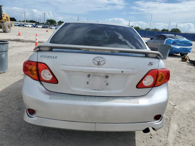 1NXBU4EE8AZ281494 - 2010 TOYOTA COROLLA BASE ვერცხლისფერი ფოტო 6