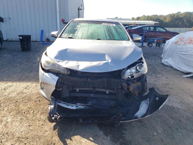 4T1BF1FK2HU794537 - 2017 TOYOTA CAMRY LE SILVER photo 5