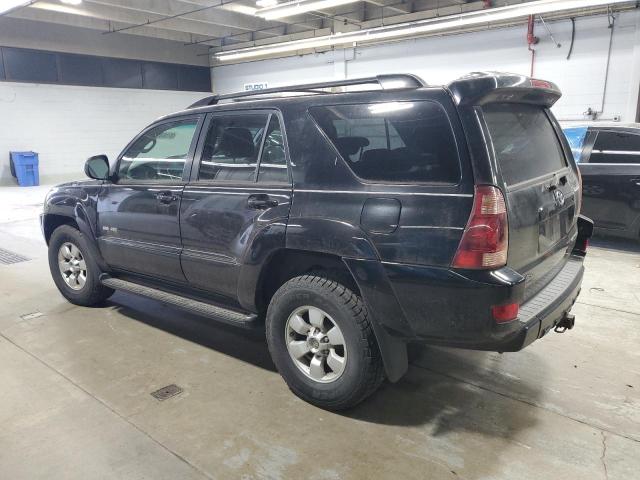 JTEBU14R258033324 - 2005 TOYOTA 4RUNNER SR5 黑色 照片 2