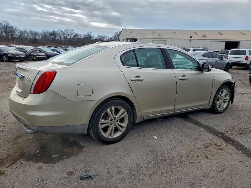 1LNHL9DR2AG616360 - 2010 LINCOLN MKS TAN photo 3