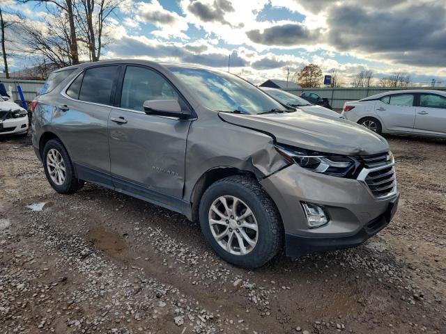3GNAXSEV8JS535109 - 2018 CHEVROLET EQUINOX LT ნაცრისფერი ფოტო 4