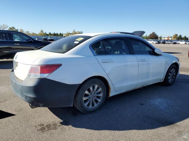 1HGCP2F44CA020900 - 2012 HONDA ACCORD LXP WHITE photo 3
