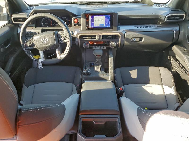 3TMLB5JN5SM153374 - 2025 TOYOTA TACOMA DOUBLE CAB 灰色 照片 8