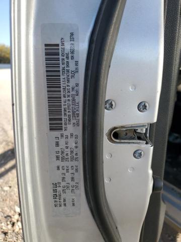 1C6RR6FG7JS336472 - 2018 RAM 1500 ST Silber Foto 12