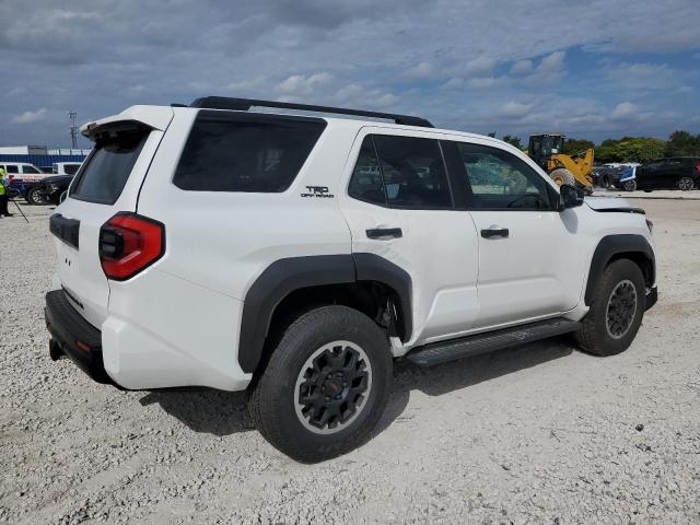 JTEVA5BR8S5036743 - 2025 TOYOTA 4RUNNER SR5 白色 照片 3