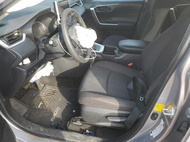 2T3F1RFV8PC338283 - 2023 TOYOTA RAV4 LE ვერცხლისფერი ფოტო 7