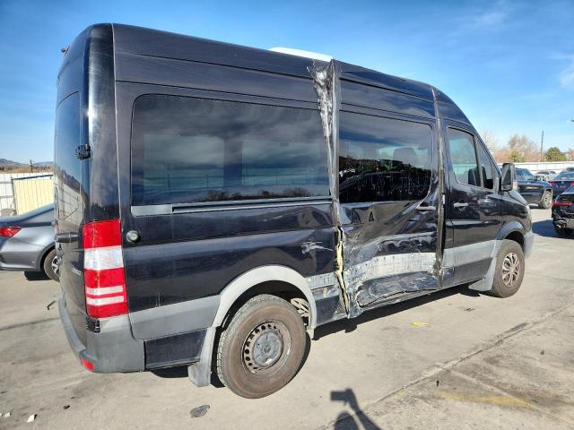 8BRPE7CD4HE131727 - 2017 MERCEDES-BENZ SPRINTER 2500 黑色 照片 3
