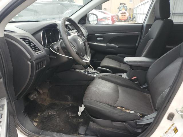 JA4AR3AU6KU000930 - 2019 MITSUBISHI OUTLANDER ES WHITE photo 7