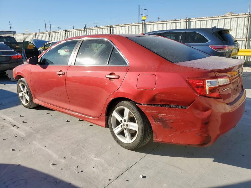 4T1BF1FKXCU500343 - 2012 TOYOTA CAMRY BASE RED photo 2