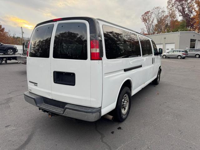 1GAZG1FA3E1199063 - 2014 CHEVROLET EXPRESS G3 LT WHITE photo 3