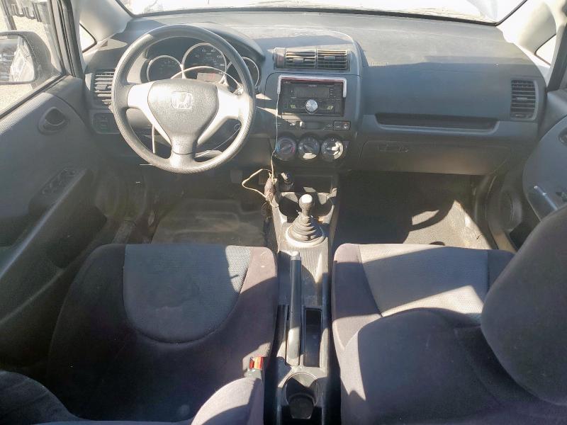 JHMGD37488S011761 - 2008 HONDA FIT Grau Foto 8