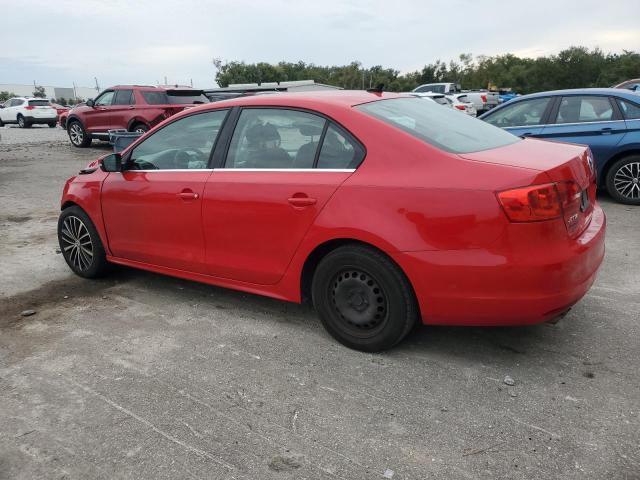 3VWDX7AJ7DM310482 - 2013 VOLKSWAGEN JETTA SE RED photo 2