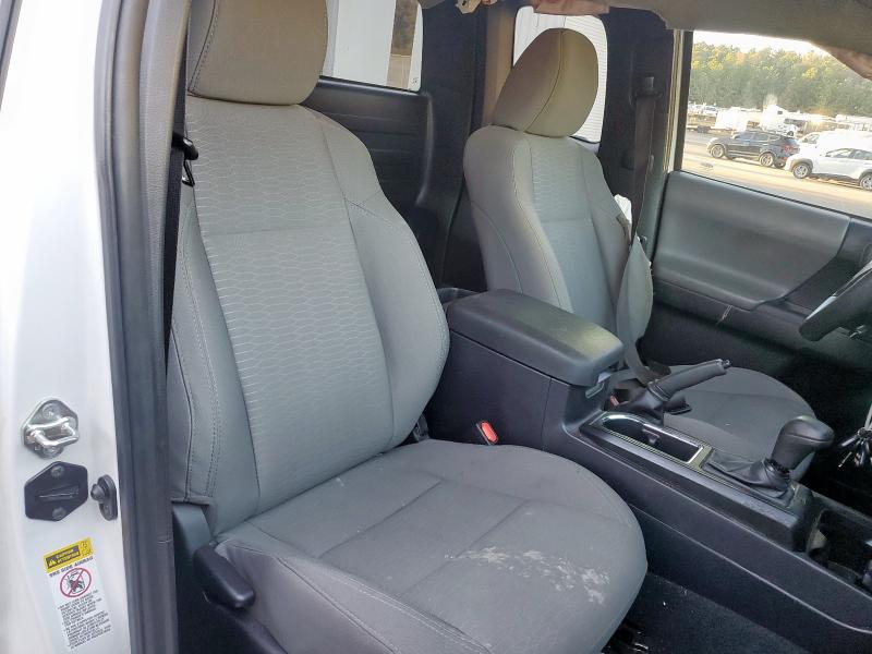 5TFRX5GN8HX100531 - 2017 TOYOTA TACOMA ACCESS CAB Белый фото 10