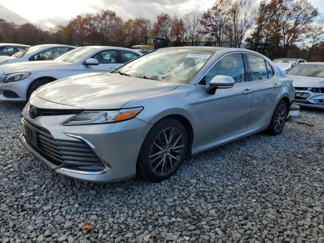 2021 TOYOTA CAMRY XLE, 