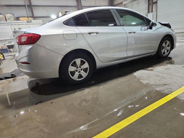 1G1BC5SM9J7117459 - 2018 CHEVROLET CRUZE LS 银色 照片 3