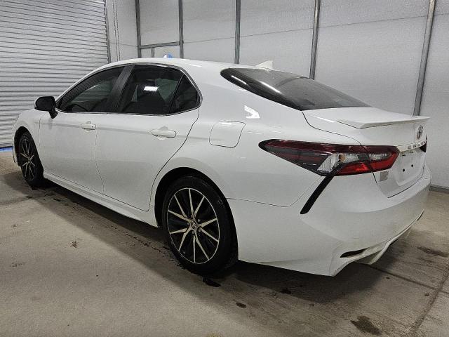 4T1G11AK5PU807131 - 2023 TOYOTA CAMRY SE NIGHT SHADE WHITE photo 2